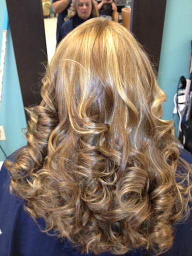 Hair Salon «Glow on main hair salon», reviews and photos, 505 N Main St, Greenville, SC 29601, USA