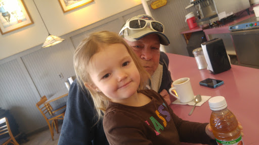 Bakery «Country Kitchen Donuts and Coffee», reviews and photos, 745 Main St, Walpole, MA 02081, USA