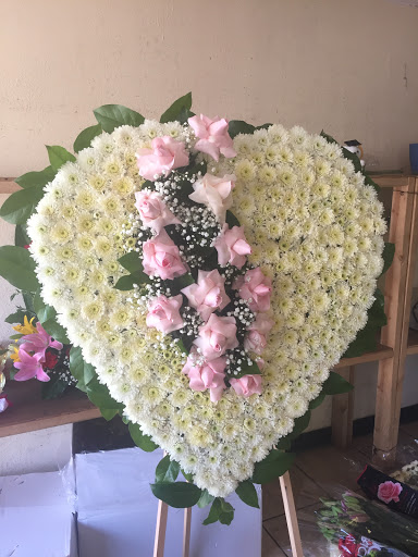 Florist «Florals by Ana», reviews and photos, 4408 E Rosecrans Ave, Compton, CA 90221, USA