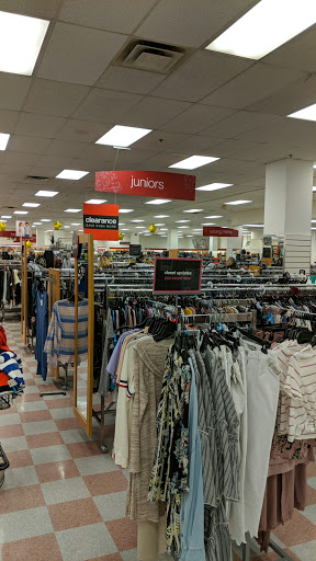 Department Store «T.J. Maxx», reviews and photos, 34 E Ridgewood Ave, Paramus, NJ 07652, USA