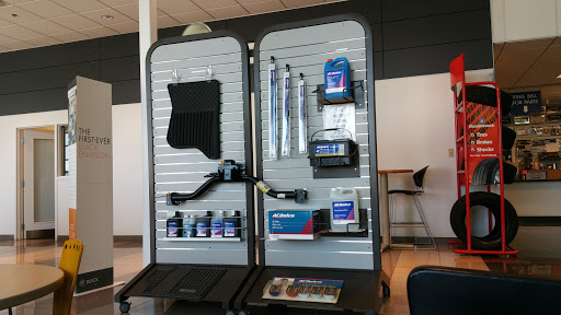 Car Dealer «Folsom Buick GMC», reviews and photos, 12640 Auto Mall Cir, Folsom, CA 95630, USA