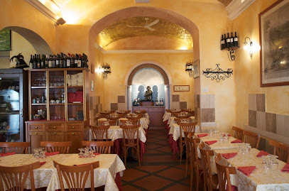 Restaurant La Vittoria - Via delle Fornaci, 15-17, 00165 Roma RM, Italy