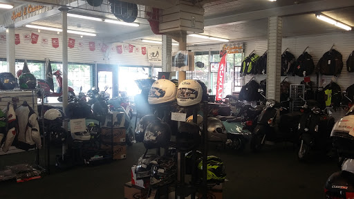 Motorcycle Parts Store «Seattle Cycle Center - Seattle Scooter Center», reviews and photos, 10201 Aurora Ave N, Seattle, WA 98133, USA