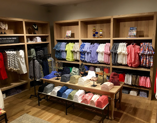 Clothing Store «J.Crew», reviews and photos, 3423 N Southport Ave, Chicago, IL 60657, USA