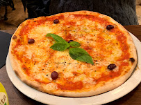 Pizza du Restaurant italien Ademi Montmartre à Paris - n°19