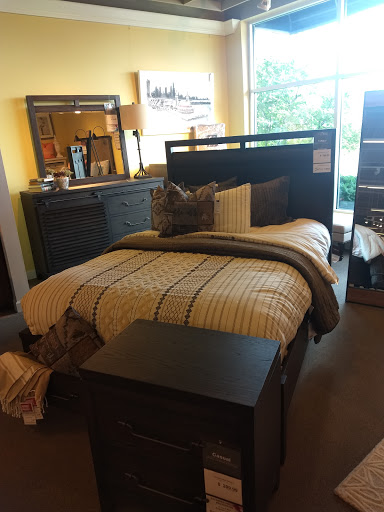 Furniture Store «Art Van Furniture - Auburn Hills», reviews and photos, 4612 Baldwin Rd, Auburn Hills, MI 48326, USA