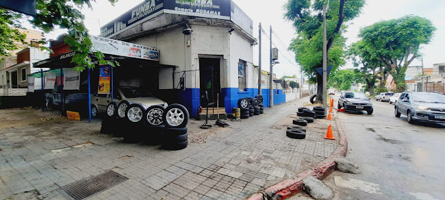 Opiniones de Gomería Marcos en Sarandí Grande - Tienda de neumáticos