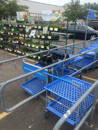 Discount Store «Walmart», reviews and photos, 120 Commercial Pkwy, Branford, CT 06405, USA