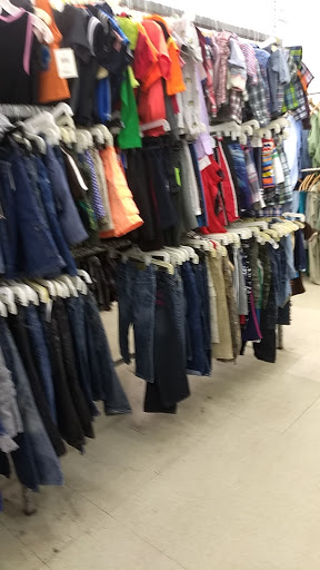 Thrift Store «Village Discount Outlet Store 12», reviews and photos, 4635 N Elston Ave, Chicago, IL 60630, USA