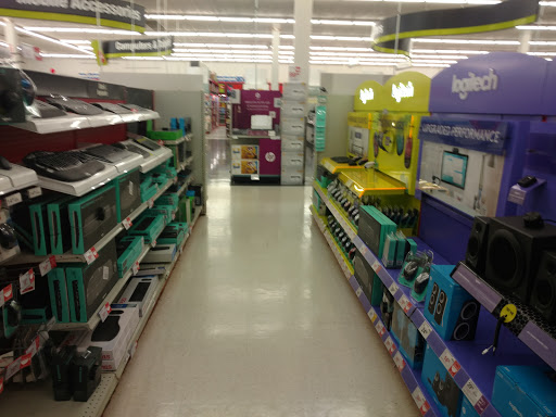 Office Supply Store «Staples», reviews and photos, 7929 Eastern Ave, Baltimore, MD 21224, USA