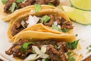 Apple Bites - Halal Rice Dishes and Tacos image