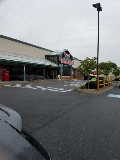 Grocery Store «Hannaford Supermarket», reviews and photos, 3758 Burgoyne Ave, Hudson Falls, NY 12839, USA