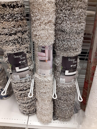 Clothing Store «Ross Dress for Less», reviews and photos, 2325 Lancaster Dr NE, Salem, OR 97305, USA