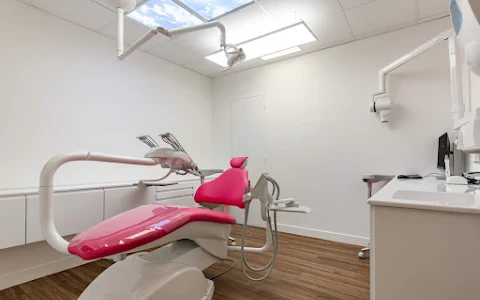 Center Medical And Dental Saint-Georges image