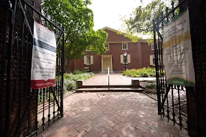 Arch Street Meeting House image