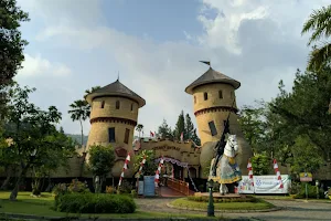 Arena Fantasi Kota Bunga image