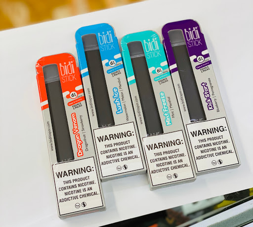 Tobacco Shop «Naga smoke shop», reviews and photos, 7540 N Dale Mabry Hwy, Tampa, FL 33614, USA