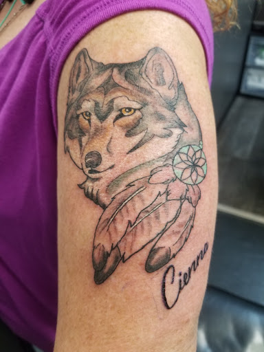 Tattoo Shop «My Pride Tattoo», reviews and photos, 135 S State St suite 7, Lindon, UT 84042, USA