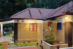 MUNNAR HOME STAY GREEN PARK COTTAGE image