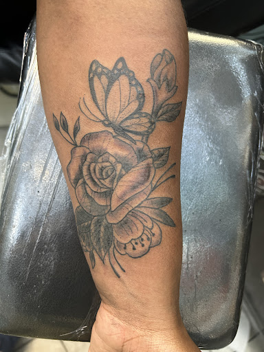 Explore female full sleeve tattoo ideas, creative tattoo ideas in Ocala, available at Fat Kats Artistry