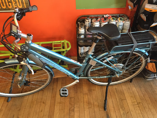 Bicycle Store «Ichi Bike», reviews and photos, 311 E Walnut St, Des Moines, IA 50309, USA