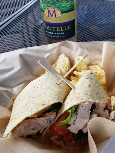 Winery «Montelle Winery», reviews and photos, 201 Montelle Dr, Augusta, MO 63332, USA