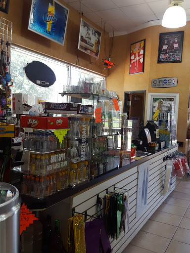 Liquor Store «Primos Drive In Liquor Store», reviews and photos, 3901 W Jefferson Blvd, Dallas, TX 75211, USA