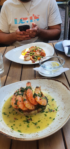 Sankey's The Old Fishmarket by null