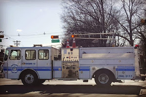 Newark Fire Dept Engine 19