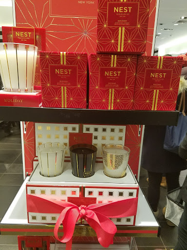 Cosmetics Store «SEPHORA», reviews and photos, 108 N State St Ste 134, Chicago, IL 60602, USA