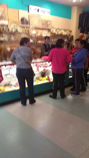 Thrift Store «The Outlet Thrift Store», reviews and photos, 1212 E Harding Way, Stockton, CA 95205, USA