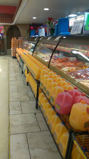 Supermarket «Morelia Supermarket Inc», reviews and photos, 4833 W Diversey Ave, Chicago, IL 60639, USA