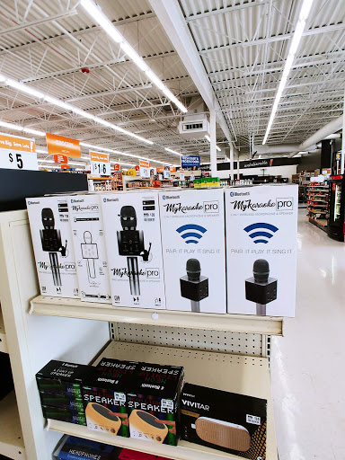 Discount Store «Big Lots», reviews and photos, 204 S Randall Rd, Elgin, IL 60123, USA