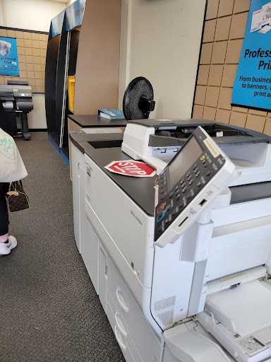 Shipping and Mailing Service «The UPS Store», reviews and photos, 3775 E P True Parkway, West Des Moines, IA 50265, USA