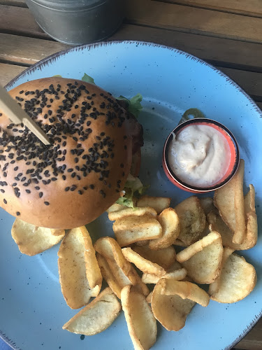 Špunt & Knoflík Company - Restaurace