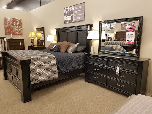 Furniture Store «Furniture Deals», reviews and photos, 14121 US-40, Kansas City, MO 64136, USA