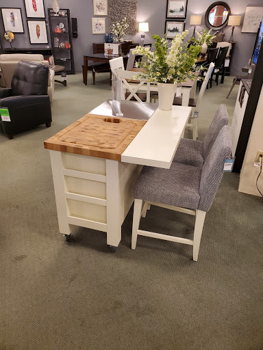 Furniture Store «Raymour & Flanigan Furniture and Mattress Store», reviews and photos, 526 NJ-70, Brick, NJ 08723, USA