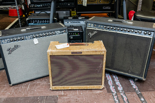 Pawn Shop «Elliott Salter Pawn Shop», reviews and photos, 7760 Santa Monica Blvd, West Hollywood, CA 90046, USA