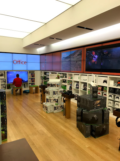 Computer Store «Microsoft Store», reviews and photos, 5015 Westheimer Rd A2421, Houston, TX 77056, USA