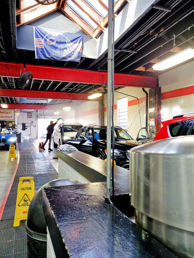 Car Wash «Suds Car Wash», reviews and photos, 2212 Green Bay Rd, Evanston, IL 60201, USA