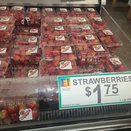 Grocery Store «Horrocks Farm Market», reviews and photos, 235 Capital Ave SW, Battle Creek, MI 49037, USA