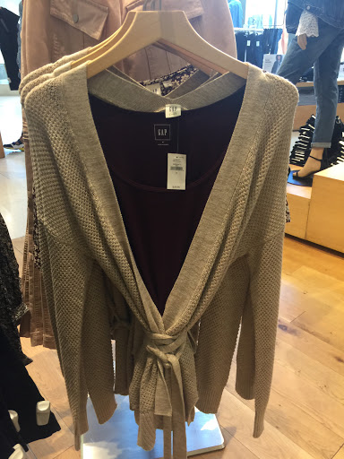 Clothing Store «Gap Outlet», reviews and photos, 8225 Vineland Ave, Orlando, FL 32821, USA