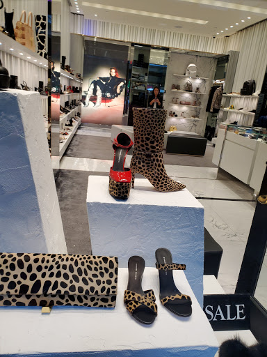 Department Store «Saks Fifth Avenue», reviews and photos, 9700 Collins Ave, Bal Harbour, FL 33154, USA