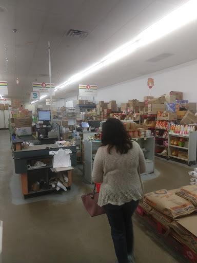Asian Grocery Store «Lucky Market», reviews and photos, 7100 E Harry St, Wichita, KS 67207, USA