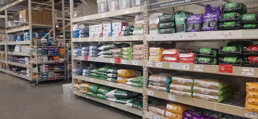 Pet Supply Store «PetSmart», reviews and photos, 24965 Pico Canyon Rd, Stevenson Ranch, CA 91381, USA