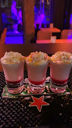 Photo n°58 de L Bar food & drink à Lyon ()