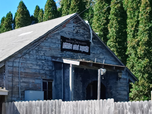 Orchard «Barton Orchards - Noxon Road Store Open Year Round - The Farm is CLOSED for the Season.», reviews and photos, 63 Apple Tree Ln, Poughquag, NY 12570, USA