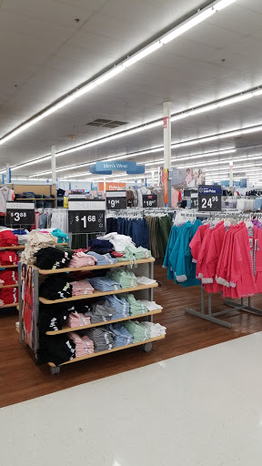 Discount Store «Walmart», reviews and photos, 235 Queen St, Southington, CT 06489, USA