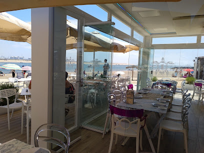 UNO Beach Club | Chiringuito Restaurante en Punta  - C. Almte. Pérez de Guzmán, 21100 Punta Umbría, Huelva, Spain