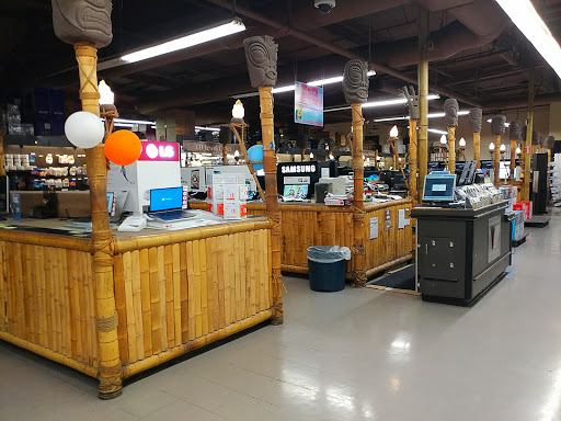 Shopping Mall «Manhattan Village», reviews and photos, 3200 N Sepulveda Blvd, Manhattan Beach, CA 90266, USA